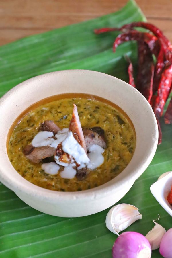 Ma Maison : Cassia leaves and coconut milk curry with a choice of grilled pork, beef, or fish